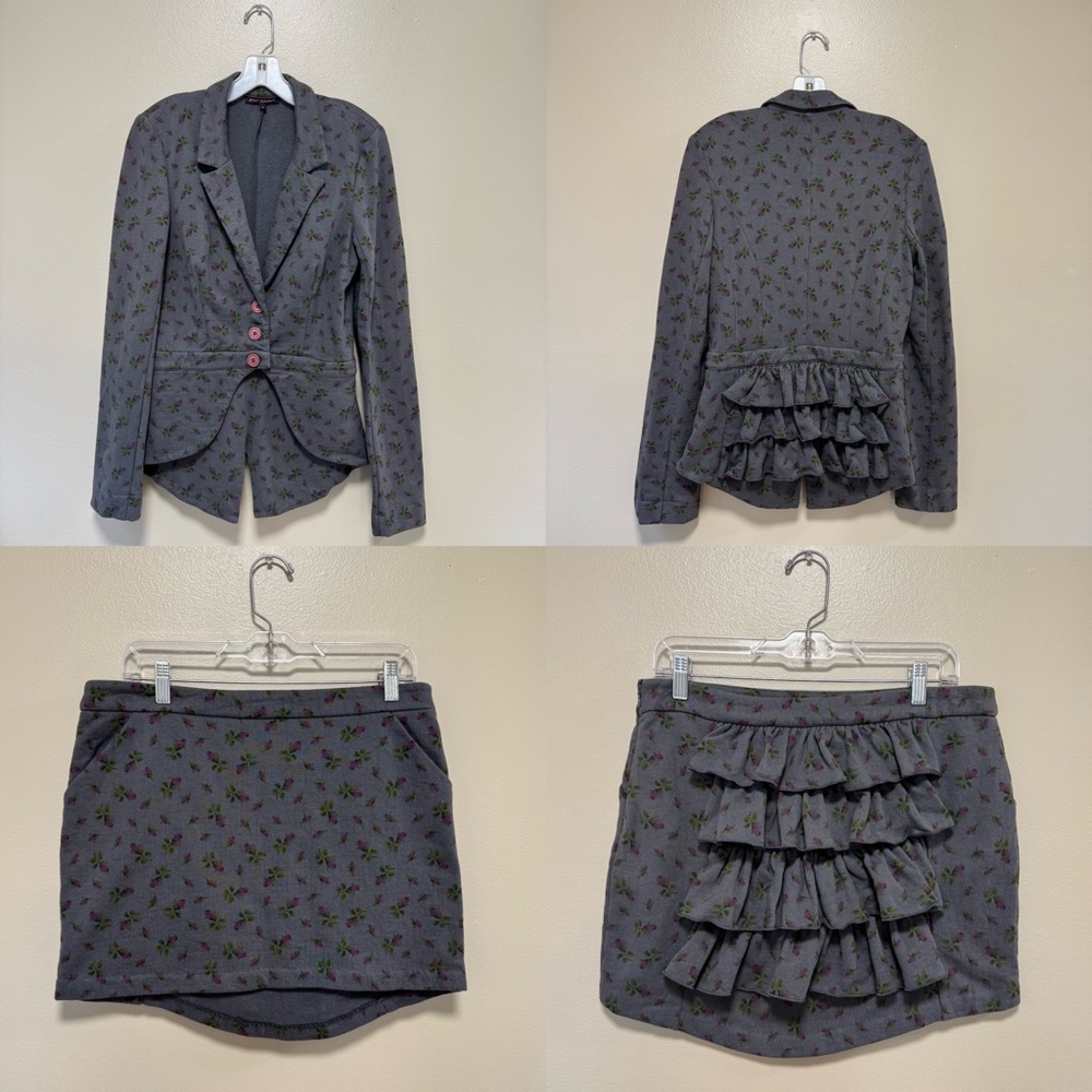 Vtg Betsey Johnson Dark Gray Rosebud Jacket & Skirt Set